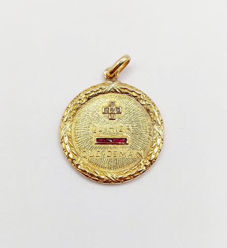 Pendentif RARE Pendentif médaille d'amour AUGIS 22mm or 18k diamant et rubis : "+ qu'hier - que demain" (circa 1930) 58 Facettes A04116