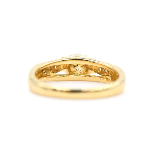 Bague Bague en or jaune avec diamant ovale Ct 1 58 Facettes