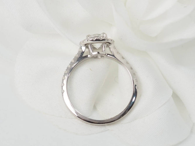 Bague 53 Bague solitaire en or blanc et diamants 0.82ct 58 Facettes 31189/30918