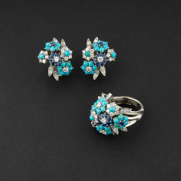 Boucles d'oreilles Paire de boucles d'oreilles en or et platine sertie de diamants, turquoises et diamants. Alfred HANNE 58 Facettes