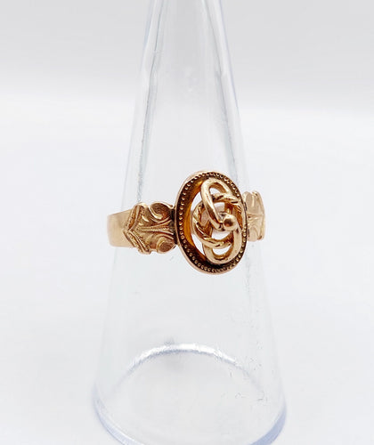 Bague 54.5 Bague chevalière victorienne or rose, décorations finement ciselées (circa 1890) 58 Facettes A04854