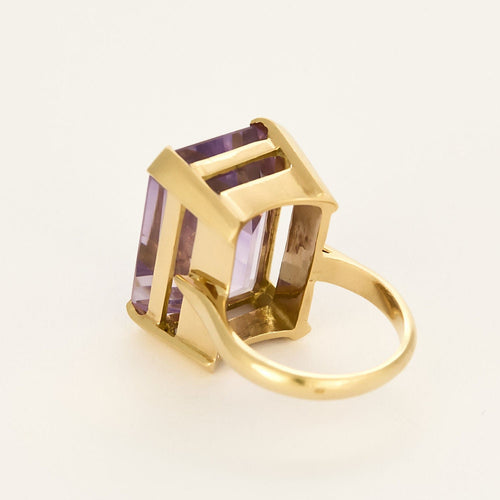Cocktailring i gult guld, ametist 
