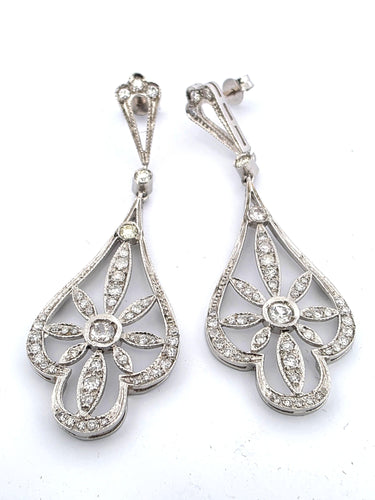 Boucles d'oreilles Boucles d'oreilles en platine serties de diamants 58 Facettes