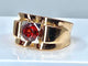 Bague Bague en or jaune 18 carats et platine sertie d’une pierre rouge , vers 1940 58 Facettes AB392