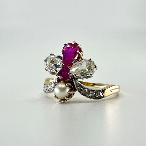 Bague 53 Bague duchesse perle, diamants taille ancienne et rubis en or jaune 58 Facettes 1