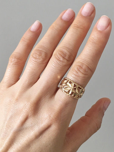 Inel din aur galben cu motiv vegetal 