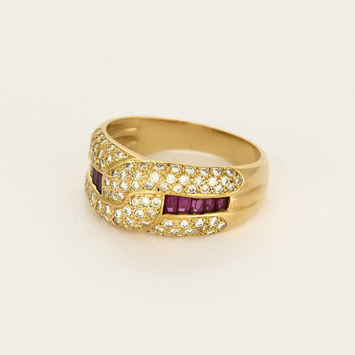 Bague 57 Bague en or jaune, diamants et rubis 58 Facettes B250486