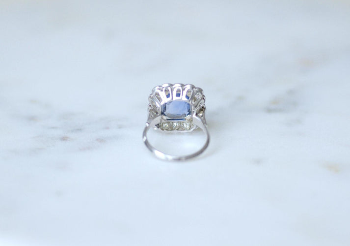Bague 54.5 Bague Marguerite Art Déco saphir de Ceylan 3,90 cts et diamants 58 Facettes