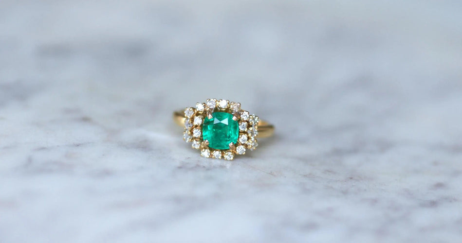 Bague 56 Bague Or Jaune Emeraude 1,52 Ct et Diamants 58 Facettes