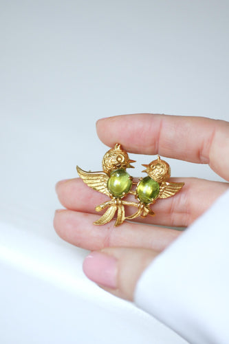 Broche Broche Oiseaux or jaune, péridots - années 60 58 Facettes