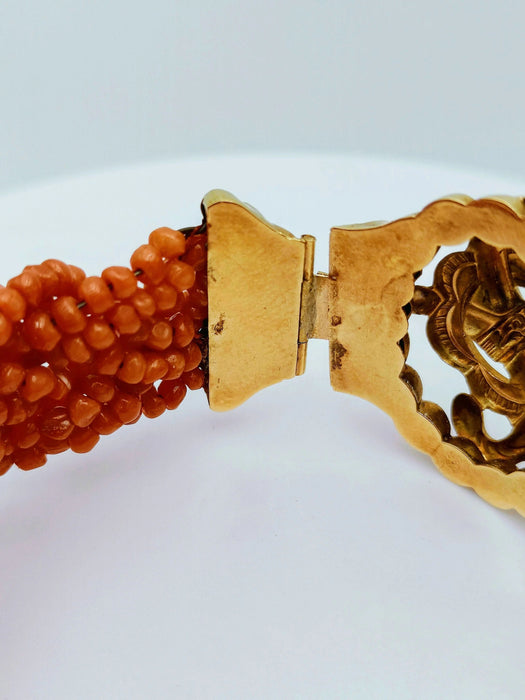 Bracelet Bracelet ancien corail important fermoir or jaune 58 Facettes