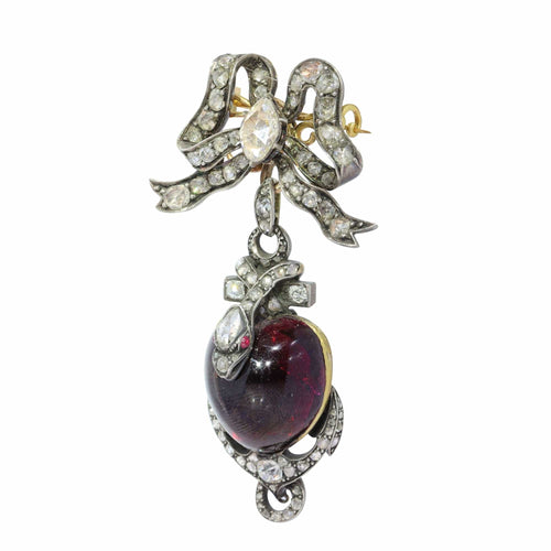 Pendentif Amour symbolique : pendentif en forme de cœur en grenat victorien avec nœud incrusté de diamants 58 Facettes 16196-0110