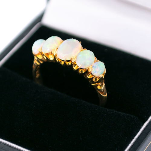 Bague 55 Bague en or jaune avec opale 58 Facettes 3613F170ED024DF7983473E9C4472394