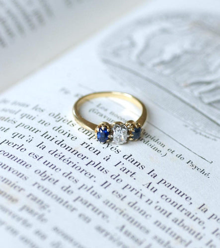 Bague 51 Bague Jarretière Ancienne Or Jaune, Saphirs et Diamants 58 Facettes