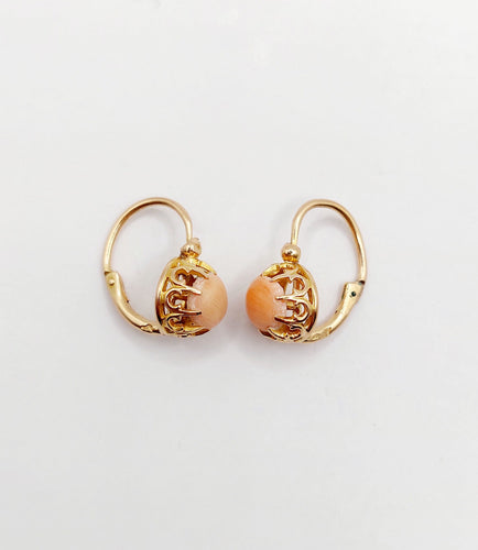 Boucles d'oreilles Dormeuses antique or rose 18k cabochon de corail (circa 1900) 58 Facettes A06119