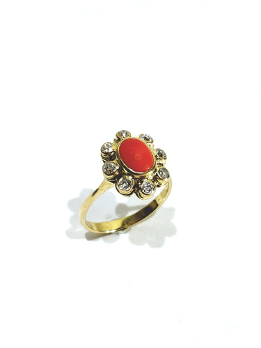 Bague 58 Bague en or jaune 18 carats, diamants et corail rouge 58 Facettes