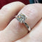 Bague 53 Bague solitaire or blanc, diamant 1.51 ct certificat HRD: G / VVS2 58 Facettes 7866 A