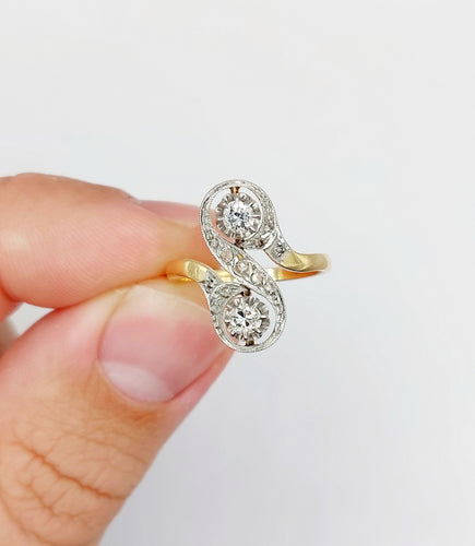 Bague 51 Bague toi et moi antique or jaune, diamants, monture à enroulement (circa 1900) 58 Facettes A05284