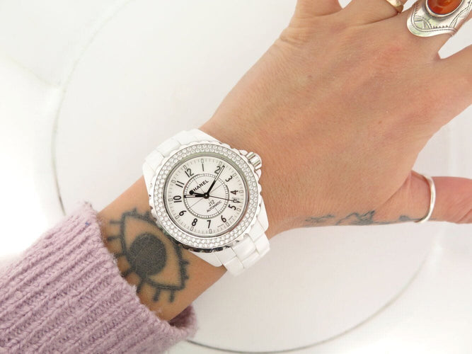 Montre montre CHANEL j12 h0969 ceramique diamants 1.6ct 38mm automatique 58 Facettes 271949