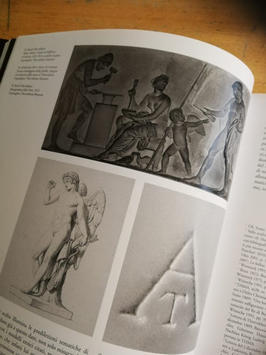 Broche Broche antique en or et plaqué or Vénus, Mars et Vulcain de Thorvaldsen 58 Facettes 19352-0081