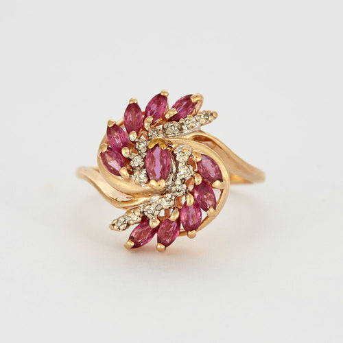 Bague Bague cocktail orné de saphirs roses et diamants 58 Facettes SPEV 16