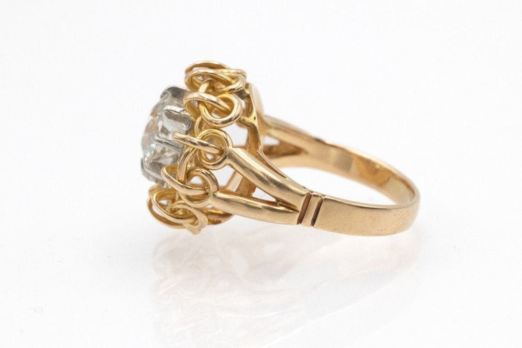 Bague 50 Bague unique en or jaune ornée d'un diamant taille brillant ancienne de 1,32 carat 58 Facettes 11531