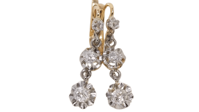 Boucles d'oreilles Boucles d'oreilles anciennes en or jaune et diamants 58 Facettes 30616