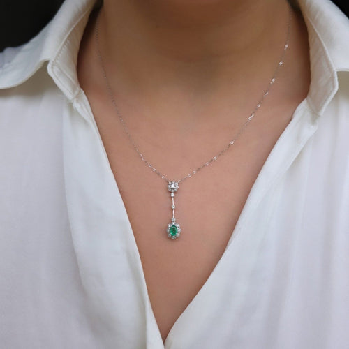 Collier pendentif Émeraude & Diamants – Or Gris 18K 58 Facettes