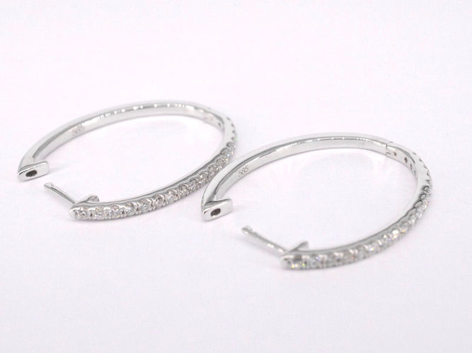 Boucles d'oreilles Boucles d'oreilles créoles en or blanc avec diamants 58 Facettes 2051