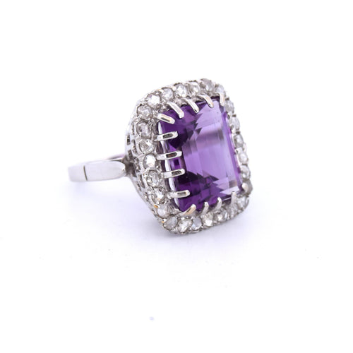 Bague 55 Bague vintage en or jaune avec améthyste et diamants 58 Facettes AN495