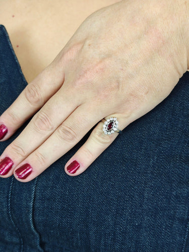 Bague 54 Bague en or avec rubis sang de pigeon de Birmanie et diamants 58 Facettes AO-0004