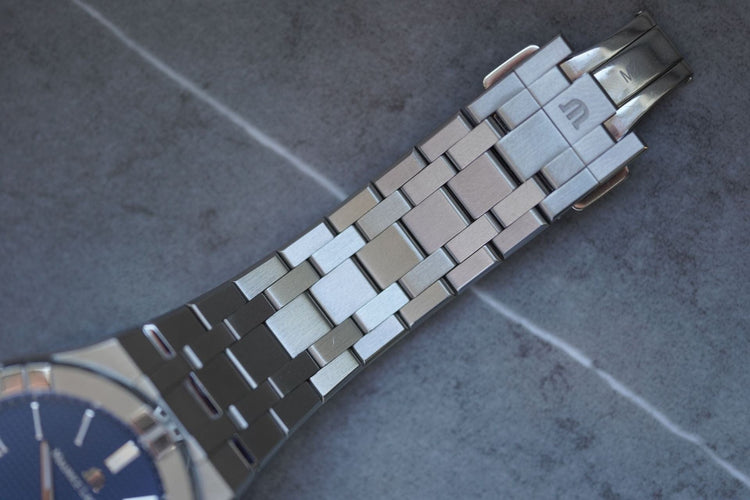 Montre Maurice Lacroix Aikon AI6008-SS002-430-2 58 Facettes