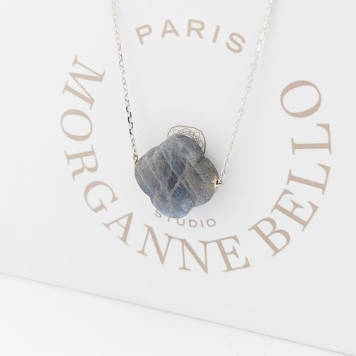 Collier Collier trèfle en or blanc et Labradorite Morganne Bello 58 Facettes 32040