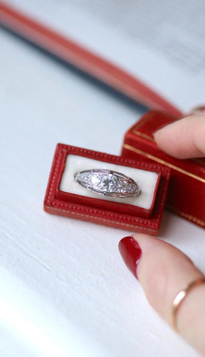 Bague 58 Bague Bandeau Diamants Art Deco sur Platine 58 Facettes