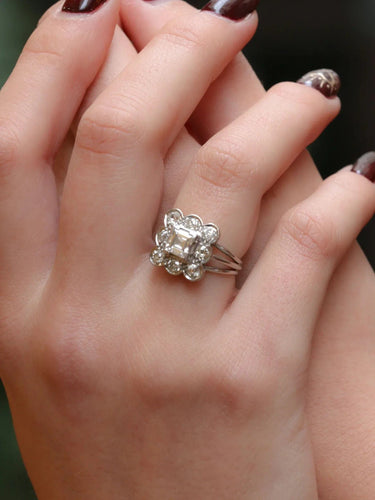 Bague 52 Bague marguerite or blanc platine diamant carré taille ancienne 58 Facettes J208
