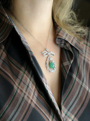 Collier Collier noeud Belle Epoque émeraude diamants 58 Facettes 1188.1