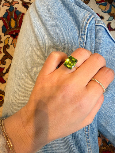 Bague 53 Vintage yellow gold and peridot ring 58 Facettes
