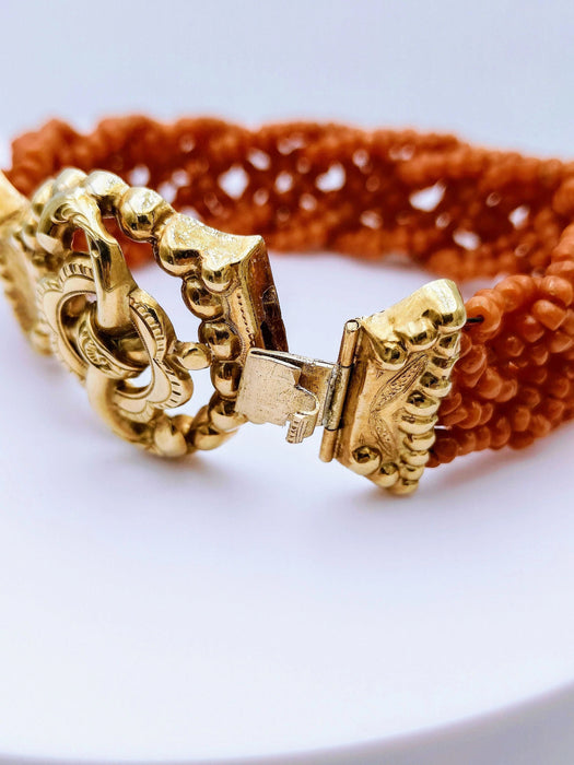 Bracelet Bracelet ancien corail important fermoir or jaune 58 Facettes