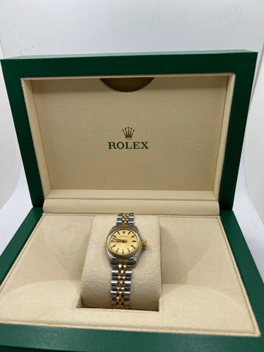 Montre Rolex Oyster Perpetual 26 Lady Jubilee 26 mm 58 Facettes