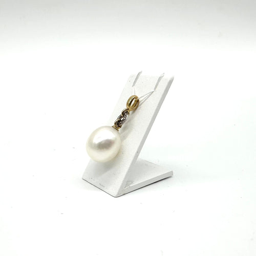 Pendentif Pendentif or bicolore diamants et perle de culture 58 Facettes Z1351220