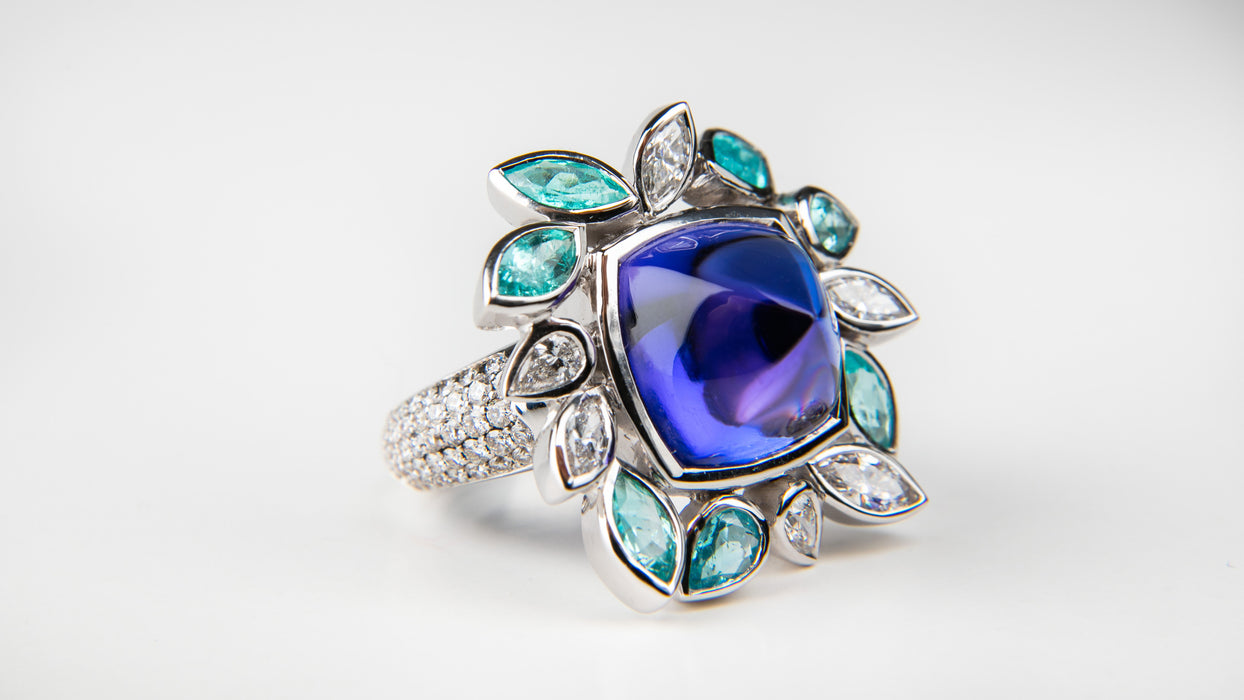 Anello prezioso in oro bianco, tanzanite, tormaline paraiba