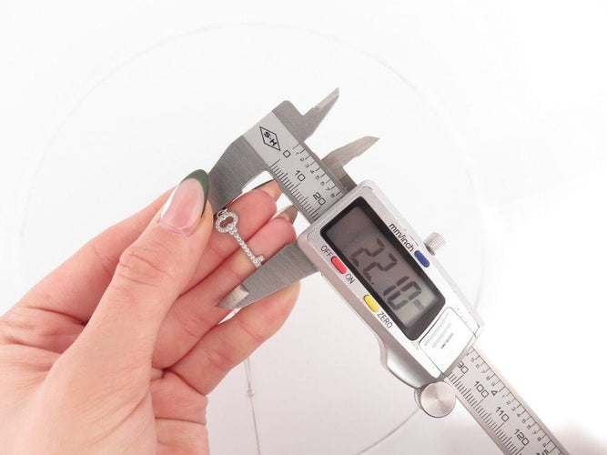 Collier collier TIFFANY & CO cle vintage ovale pendentif platine diamant 58 Facettes 258946