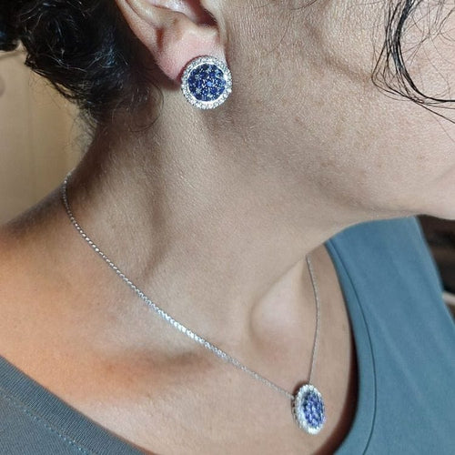 Boucles d'oreilles Boucles d'oreilles en or blanc avec saphirs et diamants 58 Facettes G3818