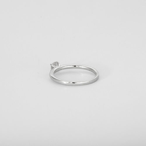 Bague 53 Solitaire or blanc avec diamant 58 Facettes 3121289