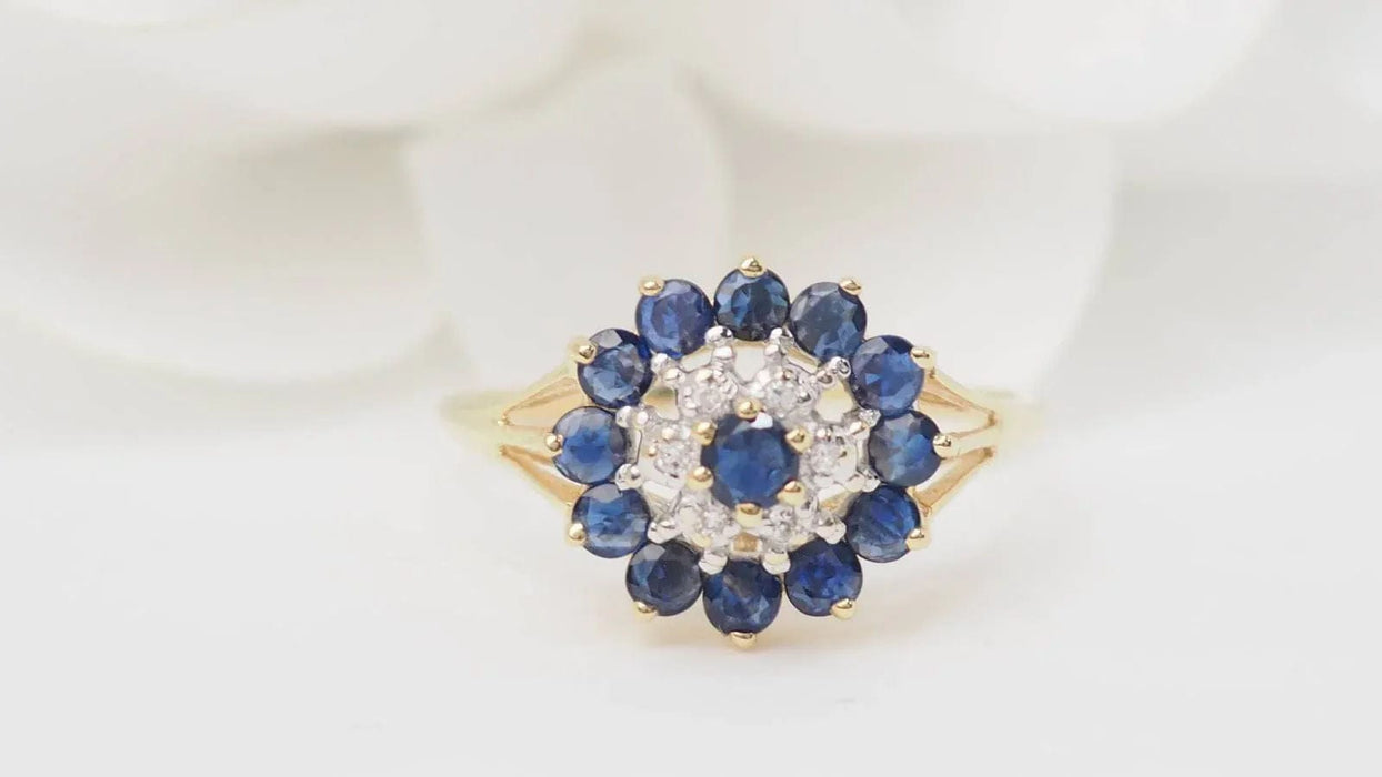 Bague Bague marguerite saphirs et diamants 58 Facettes 32903