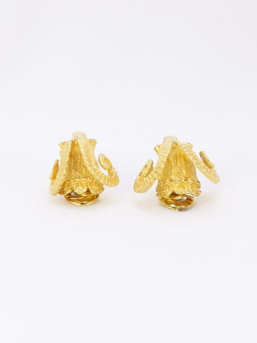 Boucles d'oreilles LALAOUNIS (Att. à) Clips d'oreilles tête de belier or jaune rubis 58 Facettes 1034.3