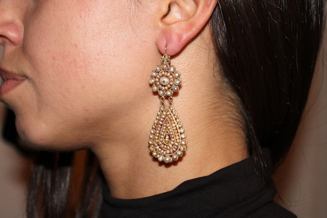 Pendientes de oro con perlas antiguas