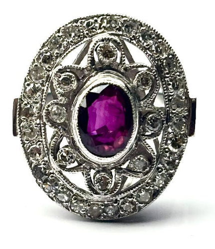 Bague 53 Bague Art Déco en platine sertie de rubis et de diamants (1,52 ct), ornée d'un motif en grappe. 58 Facettes Q407B