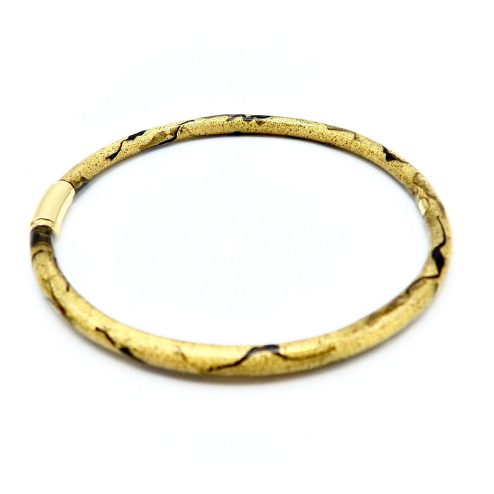 SOHO goud geëmailleerde gouden kalligrafische streep armband