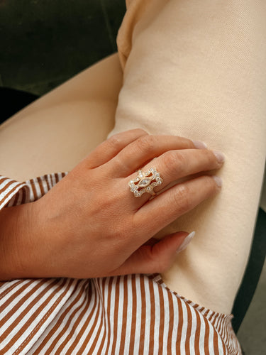 Bague 53 Bague vintage en or jaune et diamants 58 Facettes